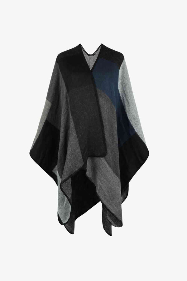 Anouk - Modischer Poncho mit Colorblock-Design