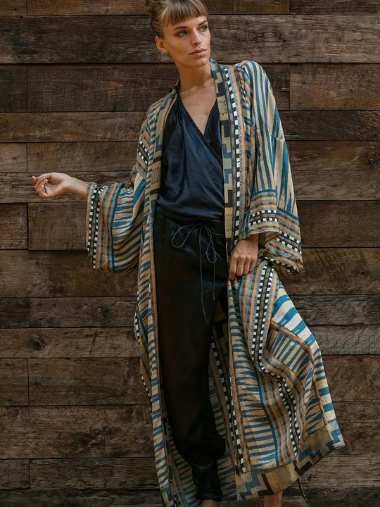 Frida - Boho Plus Größe Kimono Krawatte Gürtel Maxi-Abdeckung Nach oben