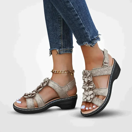 Monika - Damen Sommer Serie Blumen Plateau Sandalen