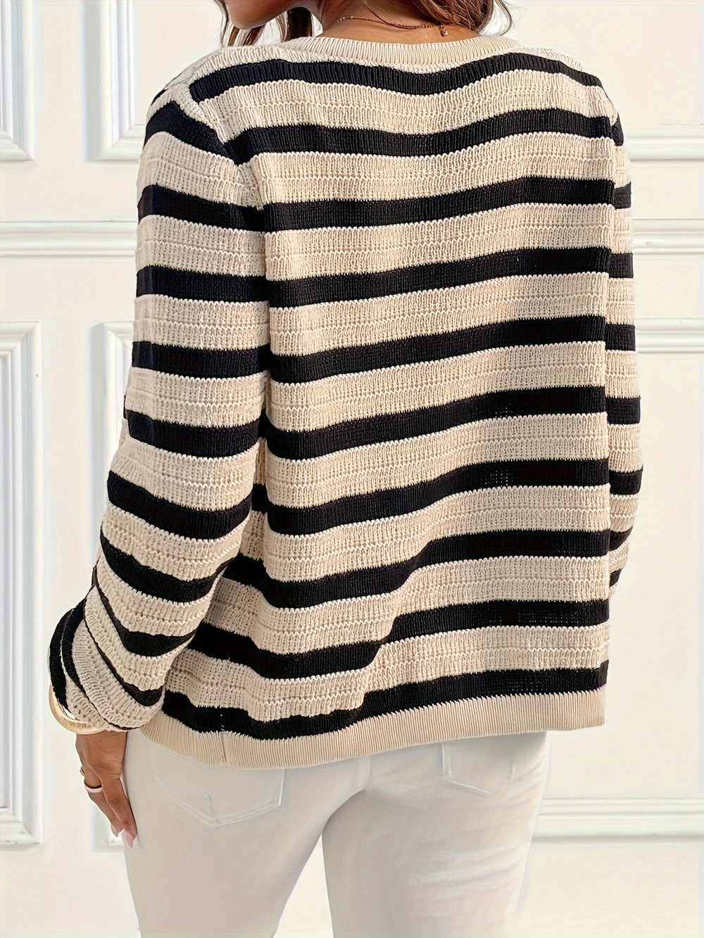 Angelia - Stylischer gestreifter Cardigan-Pullover