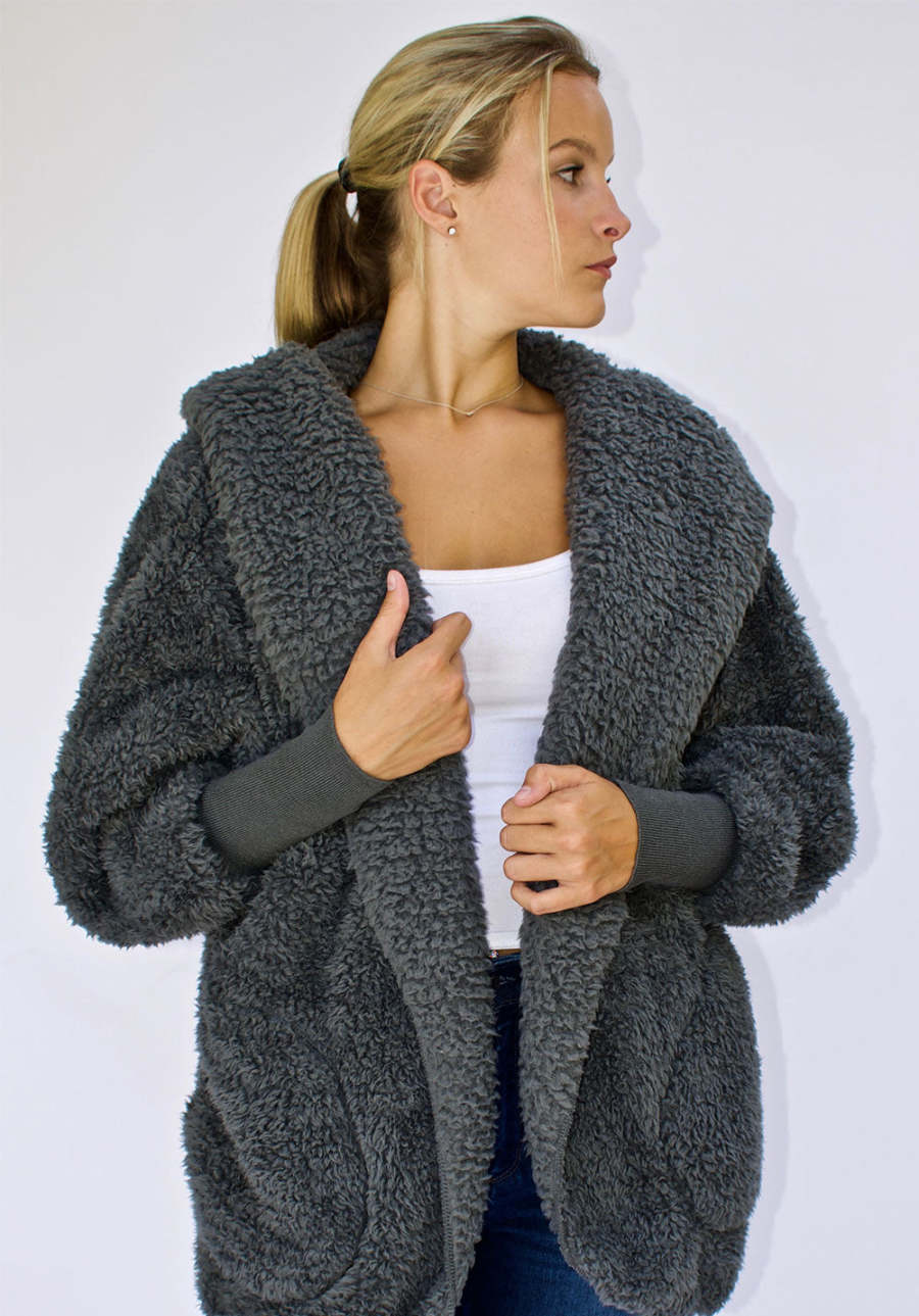 Linda - Teddyfell-Cardigan im Oversize-Stil